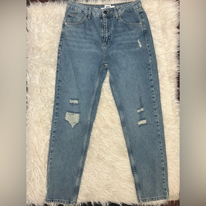 BDG Urban Outfitters Medium Wash Distressed‎ Mom Jeans Size 30W 32L